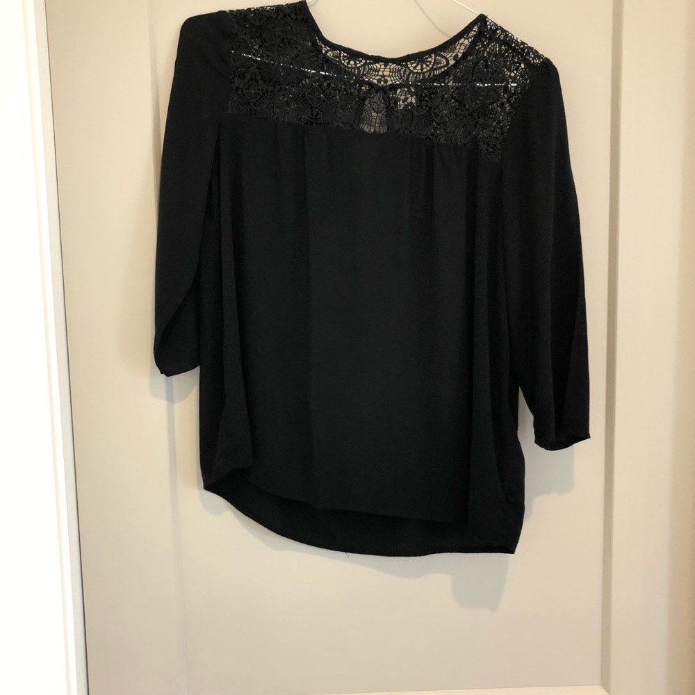 Black shirt